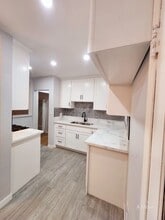 525 W Almond St in Compton, CA - Building Photo - Building Photo