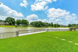 1231 Creekford Cir in Sugar Land, TX - Building Photo - Building Photo