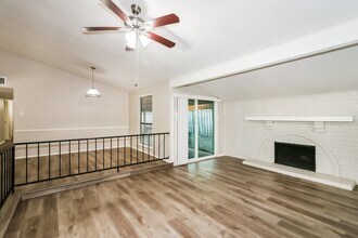 15614 Mendocino Dr in Houston, TX - Building Photo - Building Photo