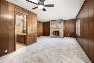 12413 Almeda Genoa Rd in Houston, TX - Building Photo - Building Photo