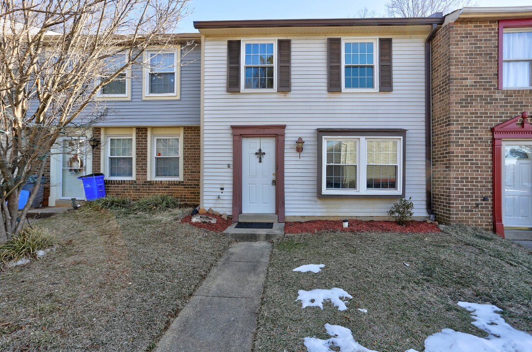 14519 Farmcrest Pl in Silver Spring, MD - Building Photo