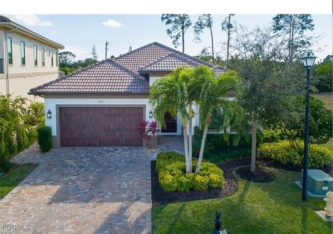 2883 Coco Lakes Dr
