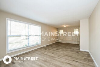 2908 Caspian Ln in St. Louis, MO - Building Photo - Building Photo