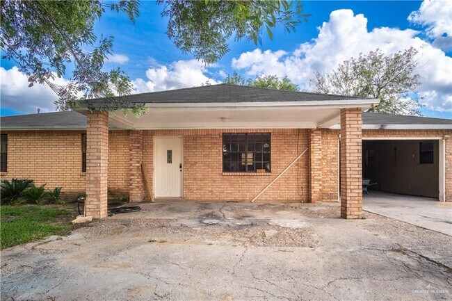 3109 Raul Gonzalez Dr in Mercedes, TX - Building Photo - Building Photo