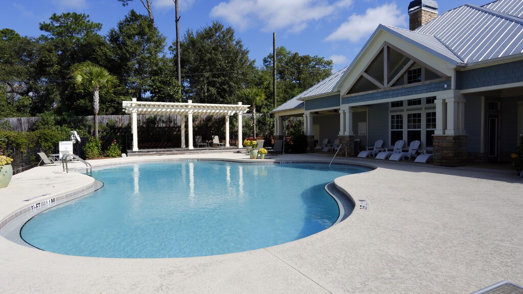 The Crossings at Nine Mile Pensacola, FL Apartments