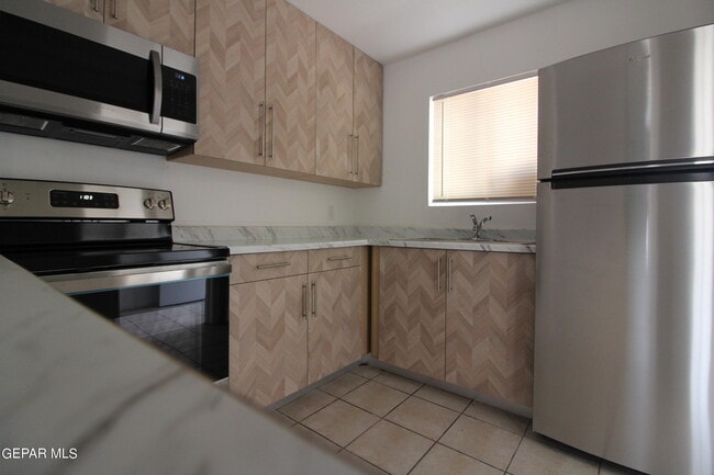 property at 5200 Carousel Dr
