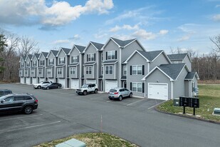 27 Tridell Dr in Plantsville, CT - Building Photo