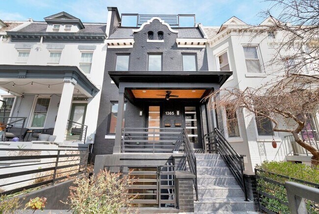 1365 Perry Pl NW in Washington, DC - Building Photo - Building Photo