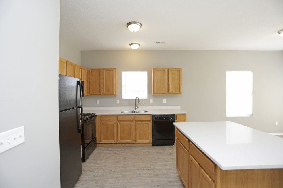 Holly Ridge Townhomes in Kansas City, MO - Building Photo