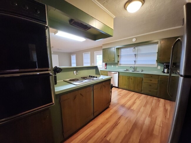 property at 701 Grigsby Ave