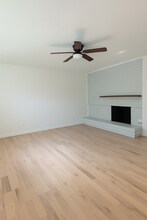 805 Pinehill Ln in Grand Prairie, TX - Building Photo - Building Photo