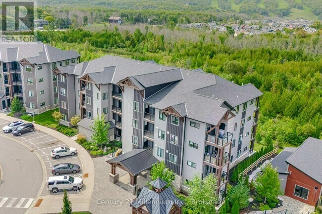 16 Beckwith Ln in Blue Mountains, ON - Building Photo - Building Photo