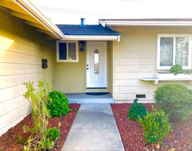 2642 Aborn Rd in San Jose, CA - Building Photo