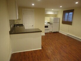 326 Elmwood Avenue Apartments in Buffalo, NY - Building Photo