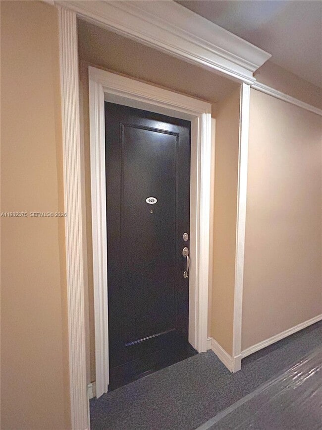 1805 Ponce de Leon Blvd in Coral Gables, FL - Building Photo - Building Photo