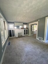 937 Lawton St in Akron, OH - Building Photo - Building Photo