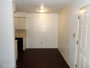 6405 NW Oak Ave in Lawton, OK - Building Photo - Building Photo