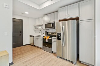 423 E Michigan St in Indianapolis, IN - Building Photo - Building Photo