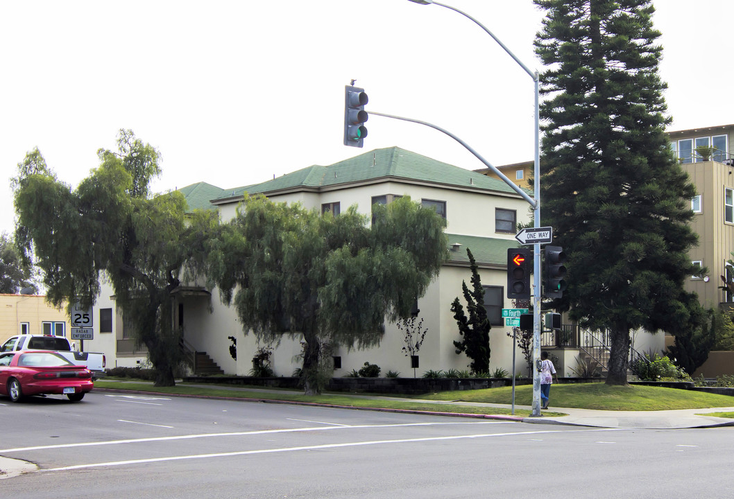 1106 4th St in Coronado, CA - Building Photo