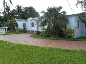420 88th St in Surfside, FL - Building Photo