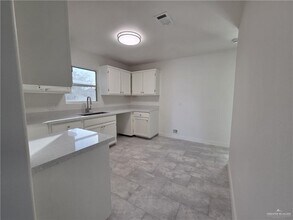 15 Serg Loop in Alamo, TX - Building Photo - Building Photo