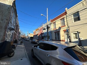 1715 N Marston St, Unit 127 in Philadelphia, PA - Building Photo - Building Photo