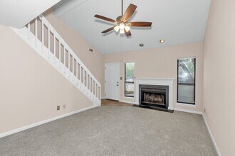 15 Mockingbird Ln in North Augusta, SC - Foto de edificio - Building Photo