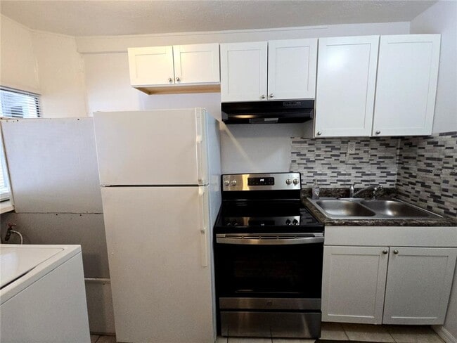 1839 Salem Rd in Lakeland, FL - Building Photo - Building Photo