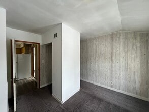 406 S 6th Ave in Wausau, WI - Building Photo - Building Photo