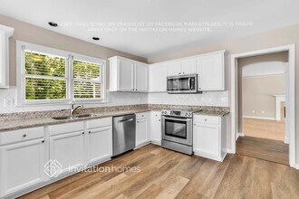 2088 Glenellen Dr NW in Kennesaw, GA - Building Photo - Building Photo