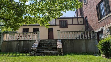 78 Roe Ave in Highland Falls, NY - Building Photo - Building Photo