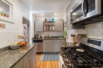 10 W Bellevue Ave in Cambridge, MA - Building Photo - Building Photo
