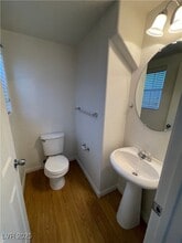 8929 Charles Thomas Ct in Las Vegas, NV - Building Photo - Building Photo