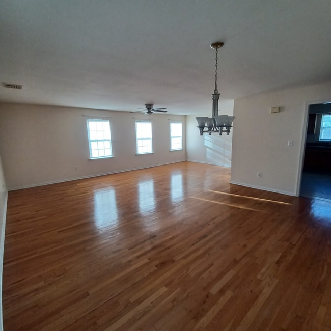 1013 Walnut St. in Roselle, NJ - Building Photo - Building Photo