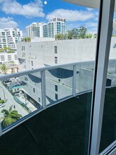 601 NE 23rd St, Unit 1006 in Miami, FL - Building Photo - Building Photo