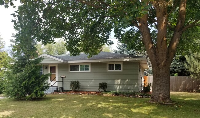 9304 N Howard St in Spokane, WA - Building Photo - Building Photo
