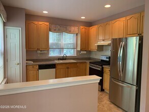 43 Banyan Blvd in Holmdel, NJ - Building Photo - Building Photo