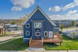 408 Academy St in Elroy, WI - Building Photo