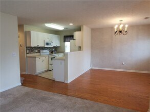 123 Perkins Pl in Seneca, SC - Building Photo - Building Photo