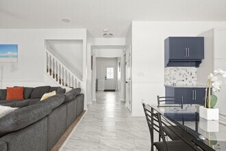 3766 White Cliff Way, Unit SI ID1464961P in Whitestown, IN - Foto de edificio - Building Photo