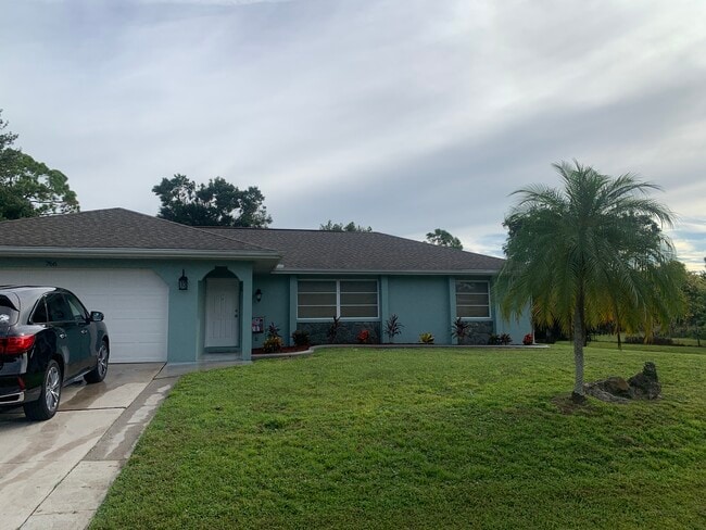766 Merrick Ln NW in Port Charlotte, FL - Building Photo - Building Photo