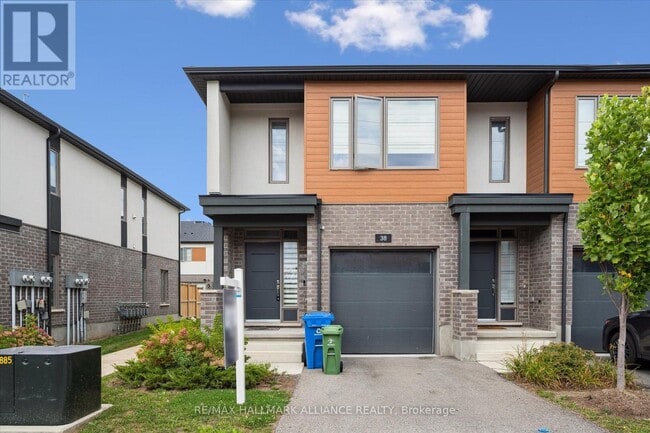 property at 38 Steele Cres