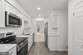 119 E Main St in Purcellville, VA - Building Photo - Building Photo