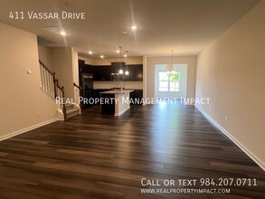 411 Vassar Dr in Durham, NC - Building Photo - Building Photo
