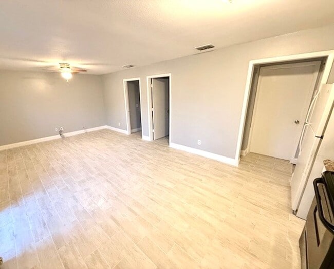 5228 Cherry Ave in Seffner, FL - Building Photo - Building Photo