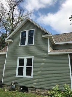 1326 W 4th St in Waterloo, IA - Building Photo - Building Photo