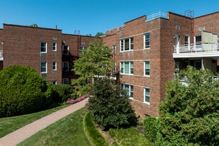 732 Scarsdale Ave in Scarsdale, NY - Building Photo