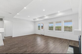 12106 Old Fashion Cir in Mont Belvieu, TX - Building Photo - Building Photo