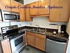 920 Poeyfarre St, Unit 139 in New Orleans, LA - Building Photo - Building Photo