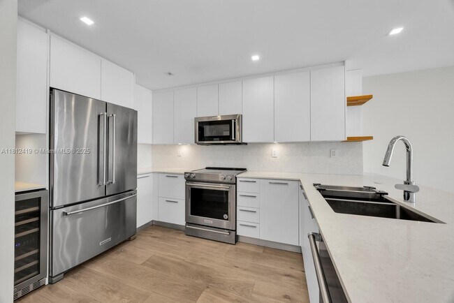 property at 1901 Brickell Ave